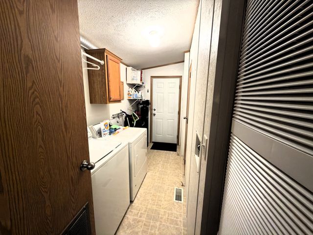 2073 Sunset Lane, Belvidere, IL 61008