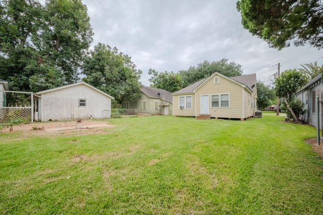604 Abell Street, Wharton, TX 77488