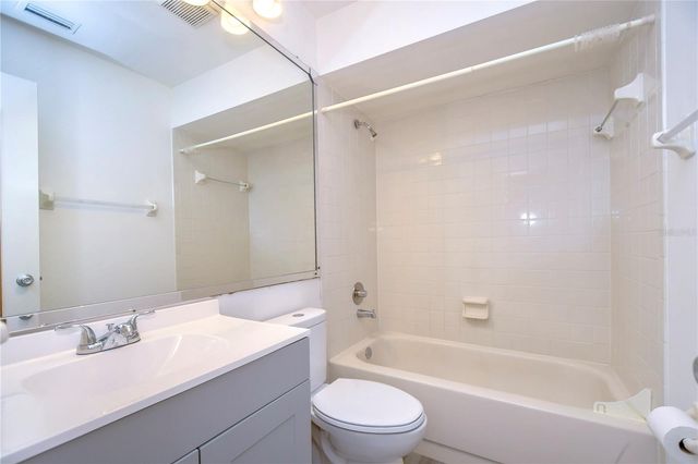 13937 FLETCHERS MILL DRIVE, Tampa, FL 33613
