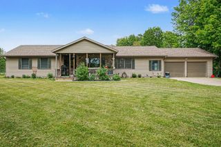 22180 Redfield Street, Ontwa Twp, MI 49112