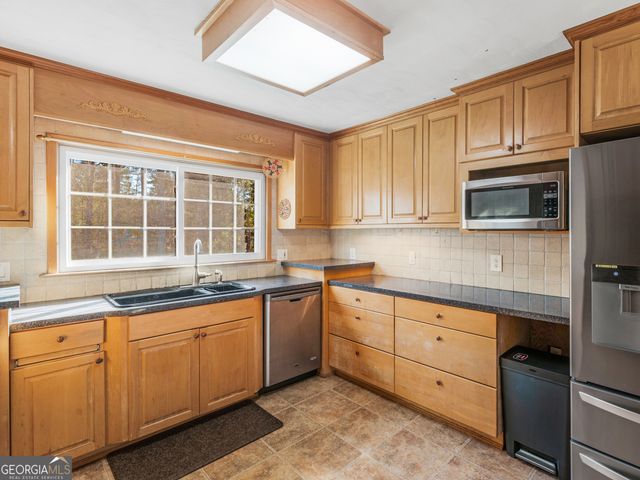 434 Lees Lake Road, Fayetteville, GA 30214