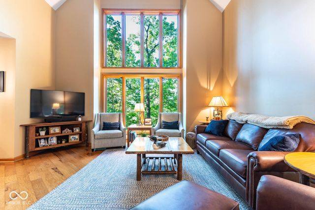 9002 E Agate Avenue, Nashville, IN 47448