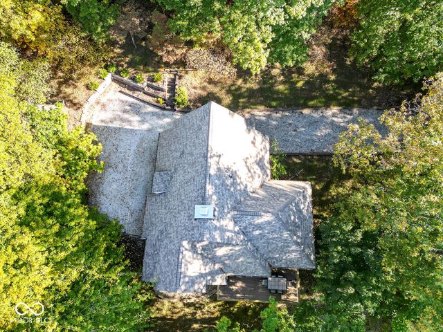 9002 E Agate Avenue, Nashville, IN 47448