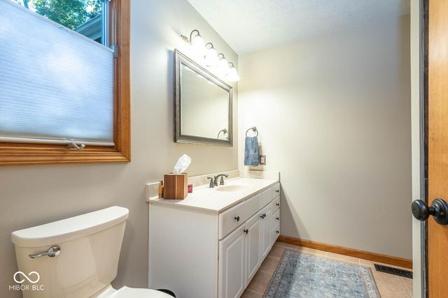 9002 E Agate Avenue, Nashville, IN 47448