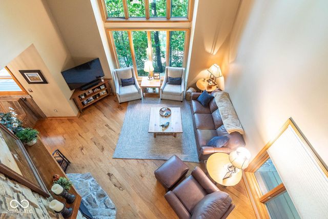 9002 E Agate Avenue, Nashville, IN 47448