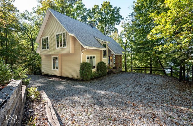 9002 E Agate Avenue, Nashville, IN 47448