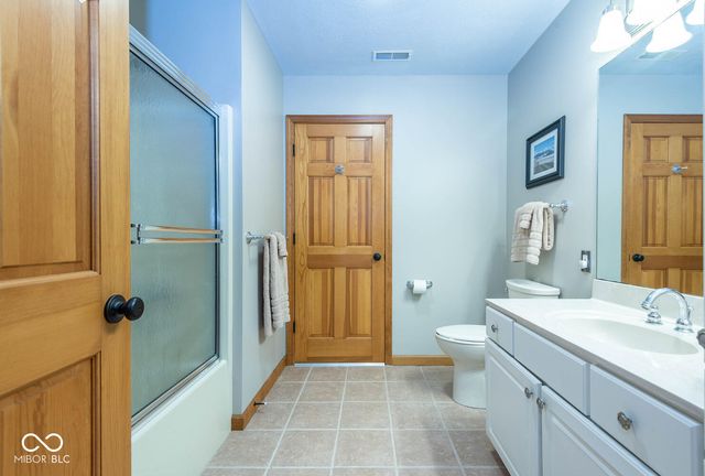 9002 E Agate Avenue, Nashville, IN 47448