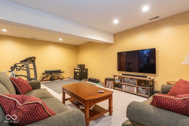 9002 E Agate Avenue, Nashville, IN 47448