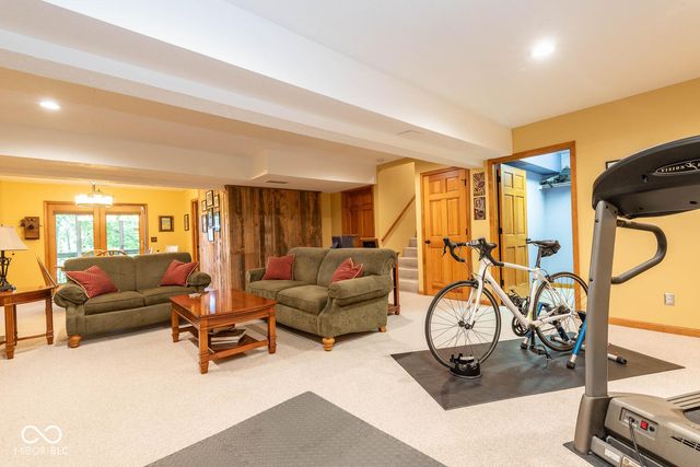 9002 E Agate Avenue, Nashville, IN 47448