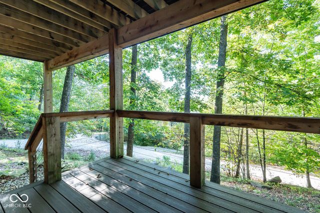 9002 E Agate Avenue, Nashville, IN 47448