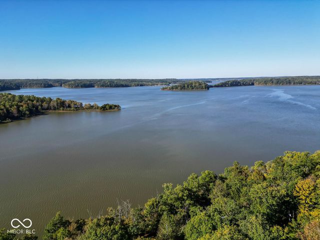 9002 E Agate Avenue, Nashville, IN 47448