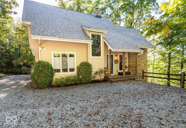 9002 E Agate Avenue, Nashville, IN 47448