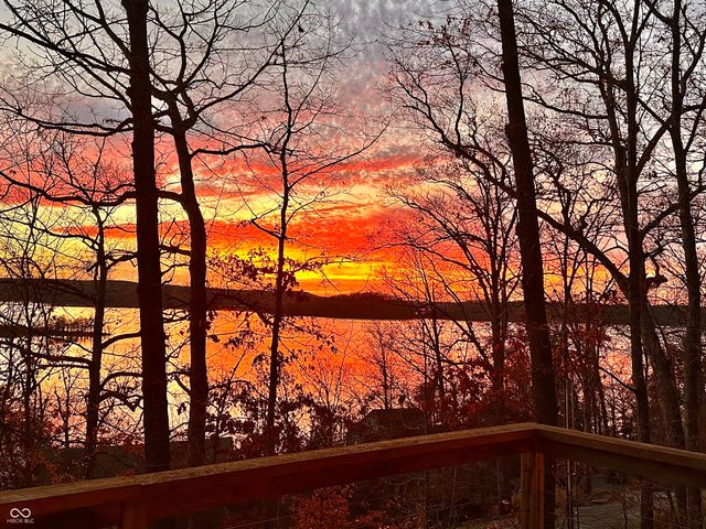 9002 E Agate Avenue, Nashville, IN 47448