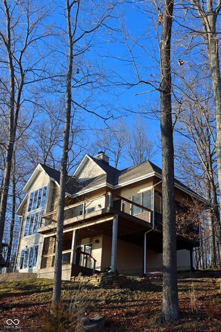 9002 E Agate Avenue, Nashville, IN 47448