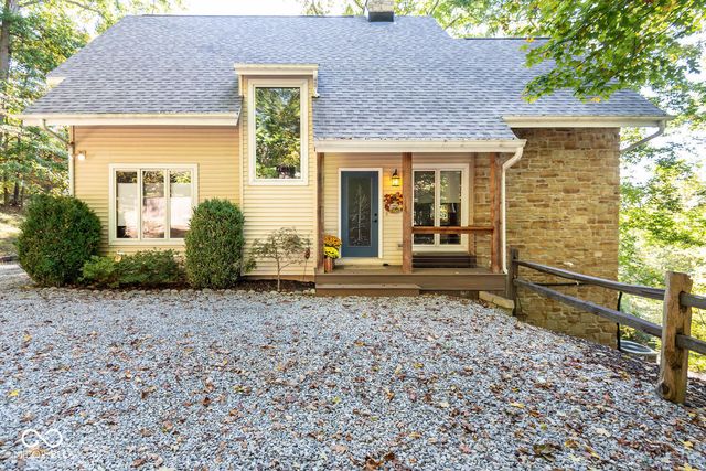 9002 E Agate Avenue, Nashville, IN 47448