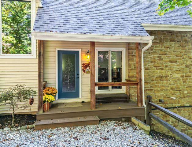 9002 E Agate Avenue, Nashville, IN 47448