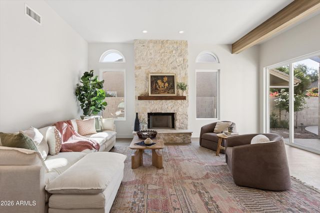 5450 E HELENA Drive, Scottsdale, AZ 85254