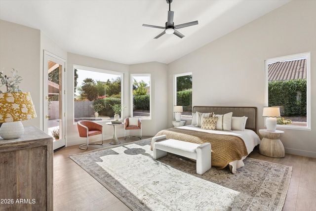 5450 E HELENA Drive, Scottsdale, AZ 85254