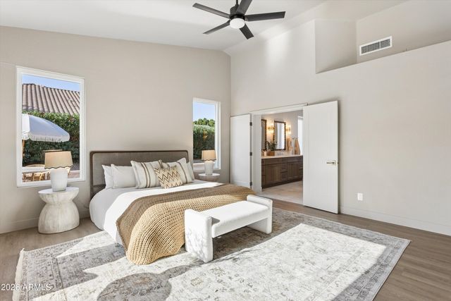 5450 E HELENA Drive, Scottsdale, AZ 85254
