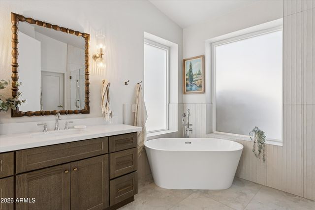 5450 E HELENA Drive, Scottsdale, AZ 85254