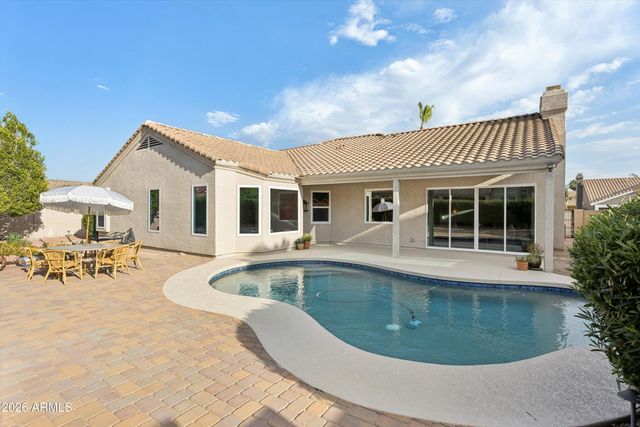 5450 E HELENA Drive, Scottsdale, AZ 85254