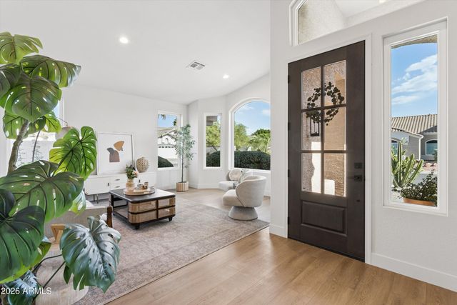 5450 E HELENA Drive, Scottsdale, AZ 85254
