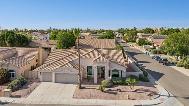 5450 E HELENA Drive, Scottsdale, AZ 85254