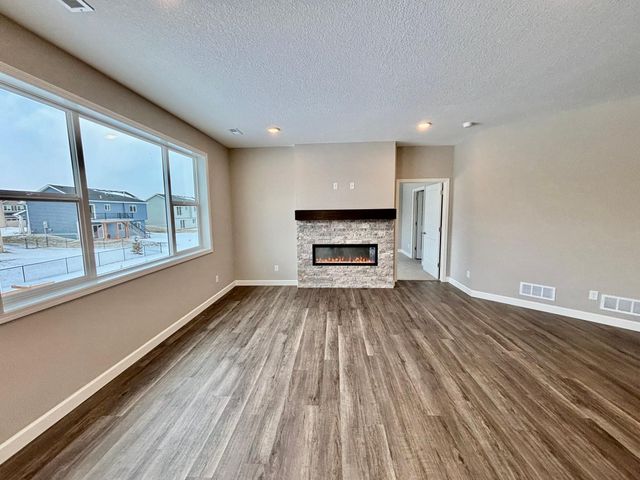 306 Emmy Lane, Hanover, MN 55341