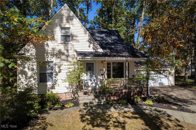 27320 Langale Road, Westlake, OH 44145