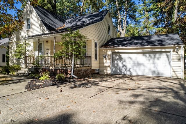 27320 Langale Road, Westlake, OH 44145