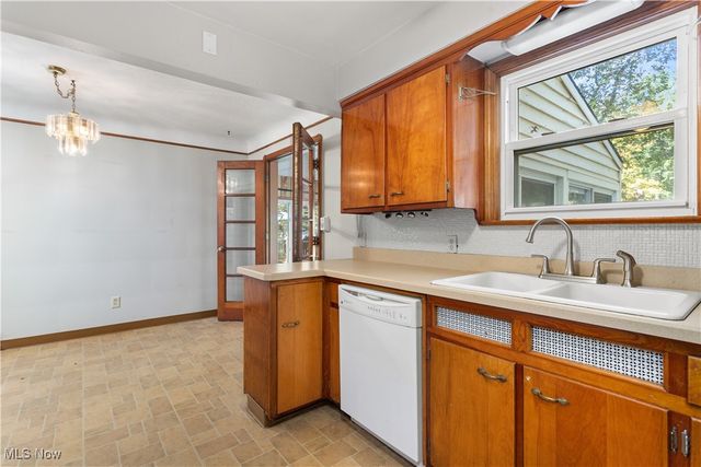 27320 Langale Road, Westlake, OH 44145