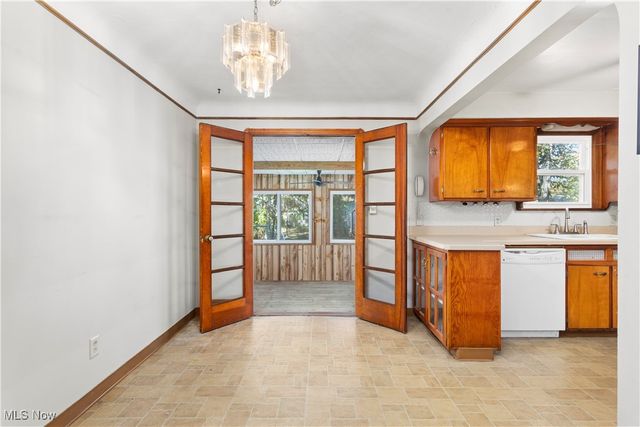 27320 Langale Road, Westlake, OH 44145