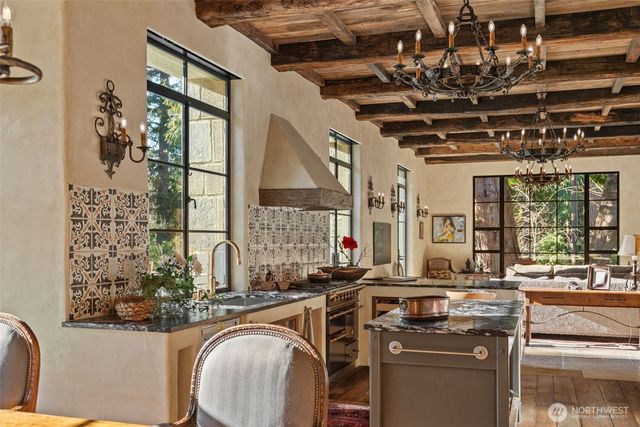 11008 N Deer Drive, Woodway, WA 98020