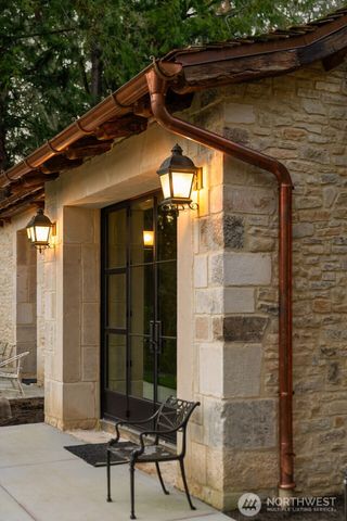 11008 N Deer Drive, Woodway, WA 98020