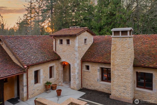 11008 N Deer Drive, Woodway, WA 98020