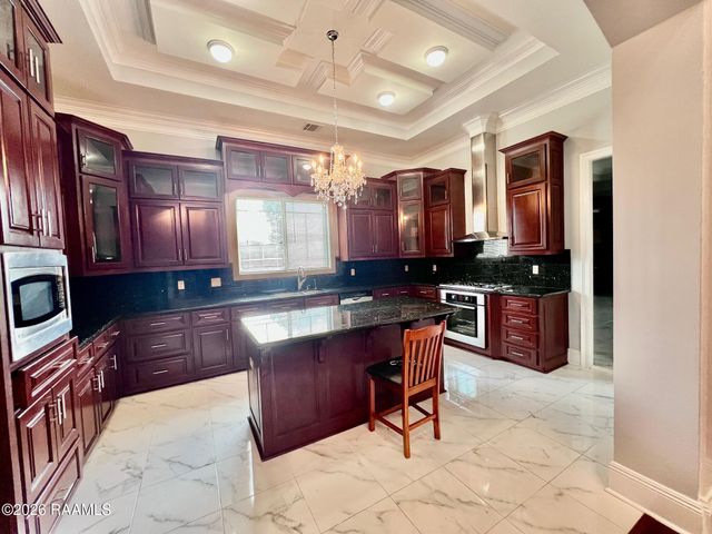 204 Ravine Run Drive, Lafayette, LA 70506