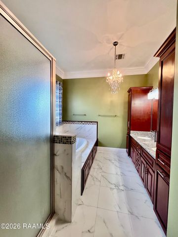 204 Ravine Run Drive, Lafayette, LA 70506