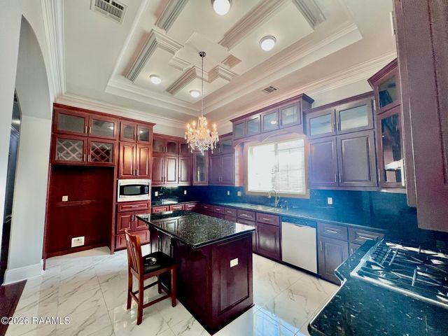 204 Ravine Run Drive, Lafayette, LA 70506