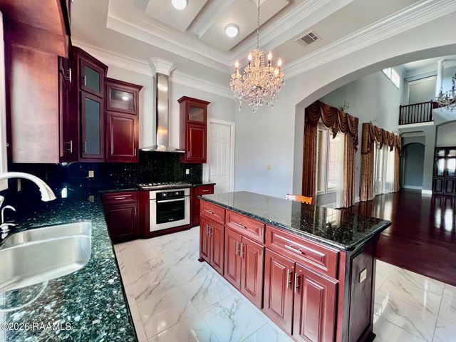 204 Ravine Run Drive, Lafayette, LA 70506