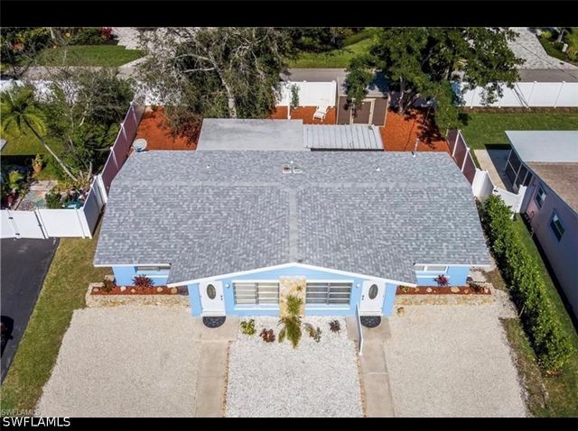 1781 Smugglers CV A, Naples, FL 34112