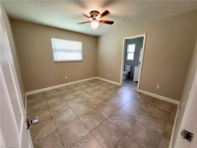 4184 Pine Drop LN, North Fort Myers, FL 33917