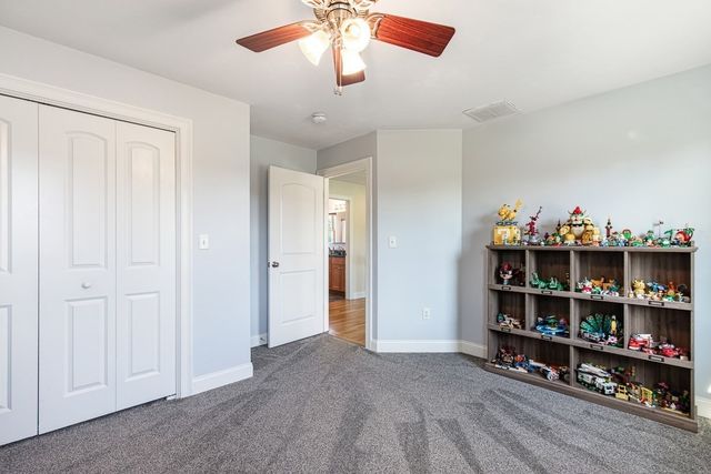 18 Blue Grass Circle, Taunton, MA 02780