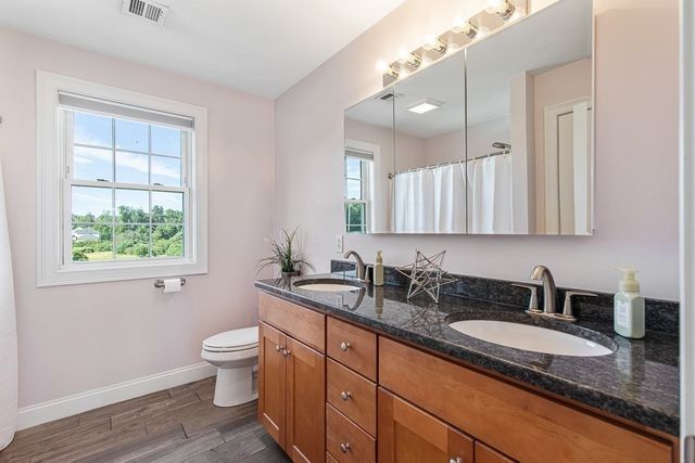 18 Blue Grass Circle, Taunton, MA 02780
