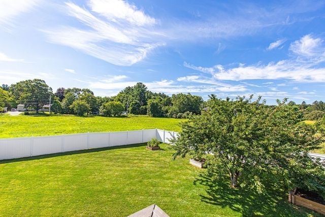 18 Blue Grass Circle, Taunton, MA 02780