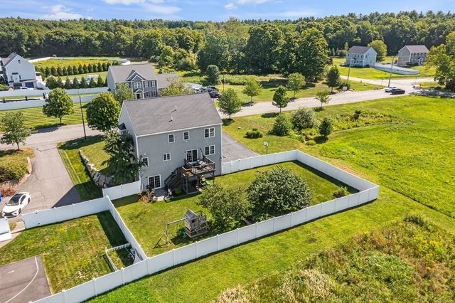 18 Blue Grass Circle, Taunton, MA 02780