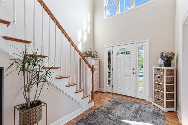 18 Blue Grass Circle, Taunton, MA 02780