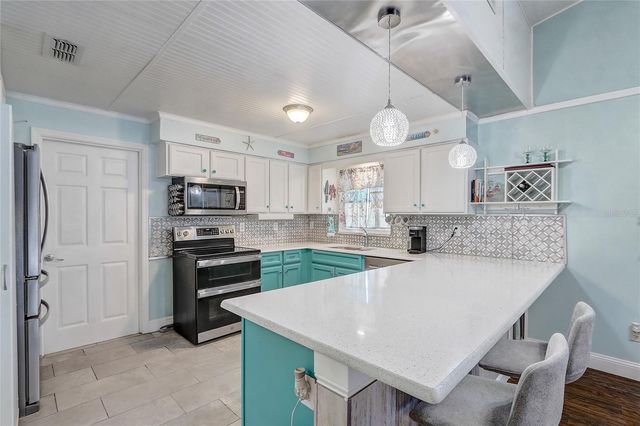 399 DIVISION STREET, Clermont, FL 34711