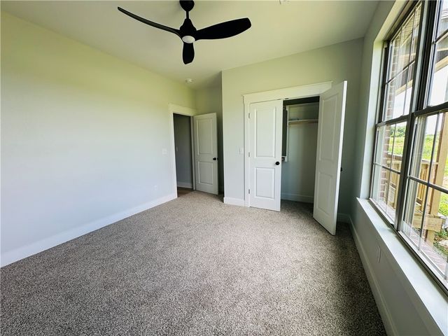 2550 Peterson Road, Gentry, AR 72734