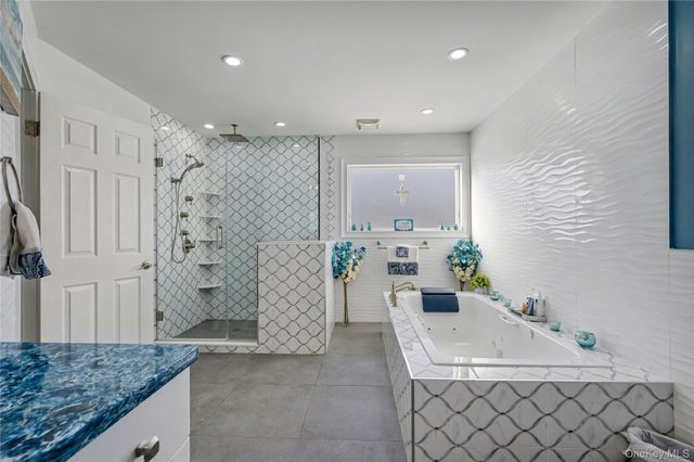 8 Paddock Drive, Fort Salonga, NY 11768