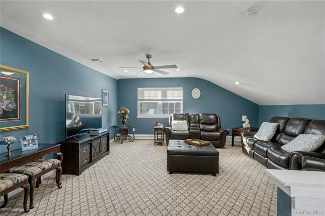 8 Paddock Drive, Fort Salonga, NY 11768